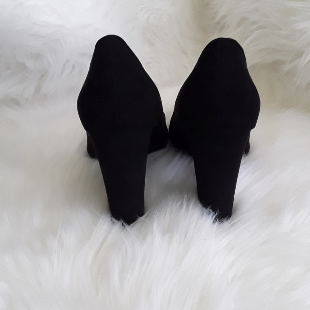 GORGEOUS SUEDE SHOES - Picture 3 of 4